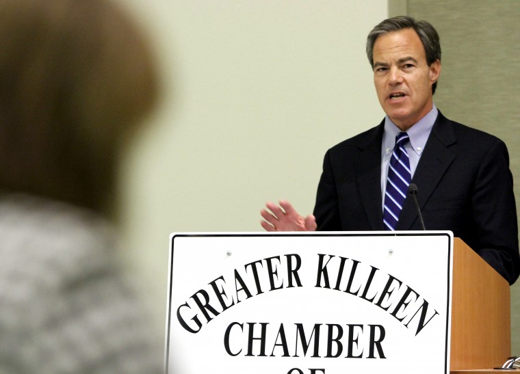 Joe Straus speaks at Chamber Luncheon